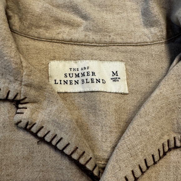 Men's Abercrombie Beige Button-Up Linen Blend Shirt - Picture 2 of 4